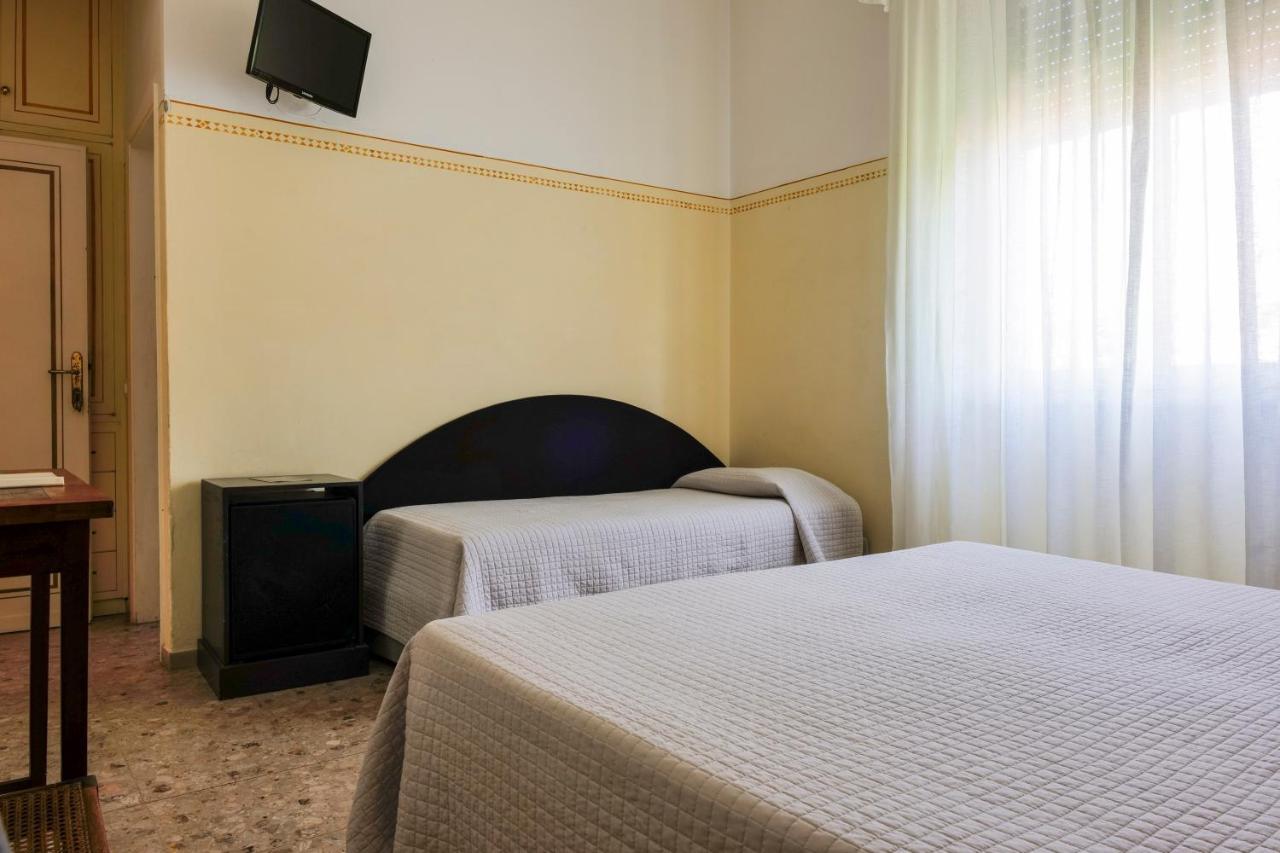 Hotel Club I Pini - Residenza D'Epoca In Versilia Lido di Camaiore Extérieur photo
